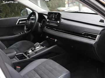 Car image 50