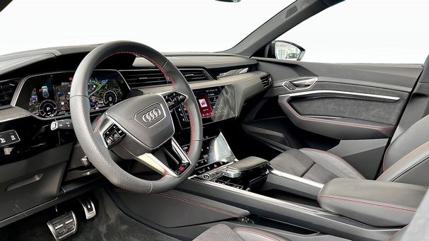 Audi Q8 55 quattro e-tron S-line Sportback 304 kW image number 8