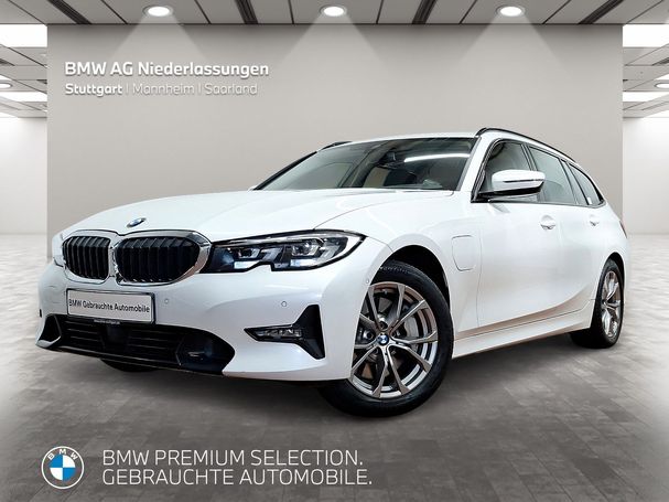 BMW 330 e Touring M Sport 215 kW image number 1