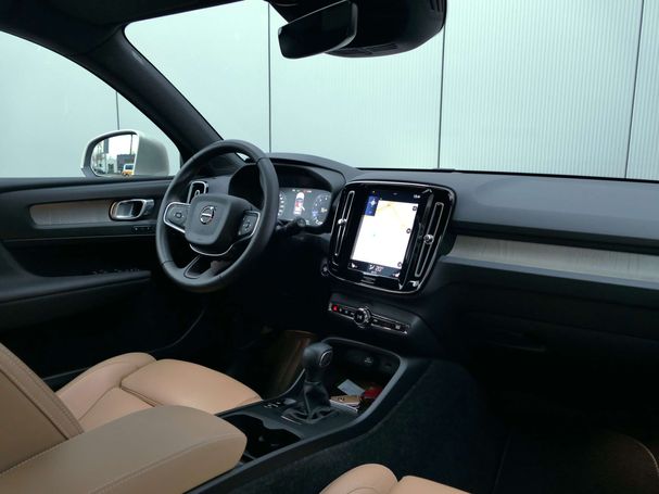 Volvo XC40 T3 Inscription 115 kW image number 4