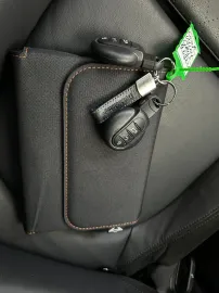 Car image 38