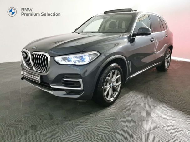 BMW X5 xDrive 213 kW image number 1