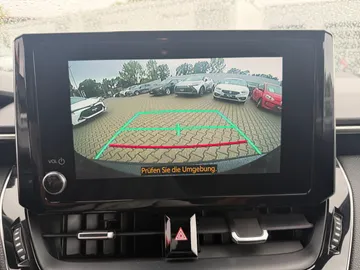 Car image 28