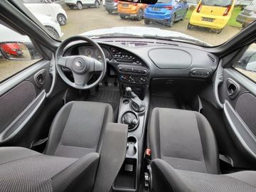 Car image 15