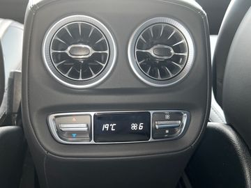 Car image 36