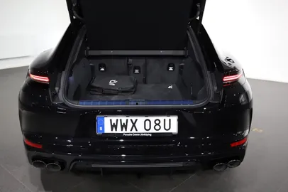 Car image 22