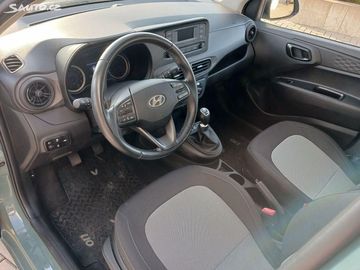 Car image 10