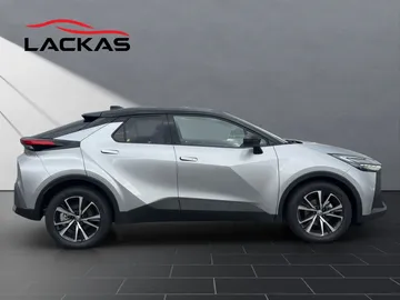 Car image 4