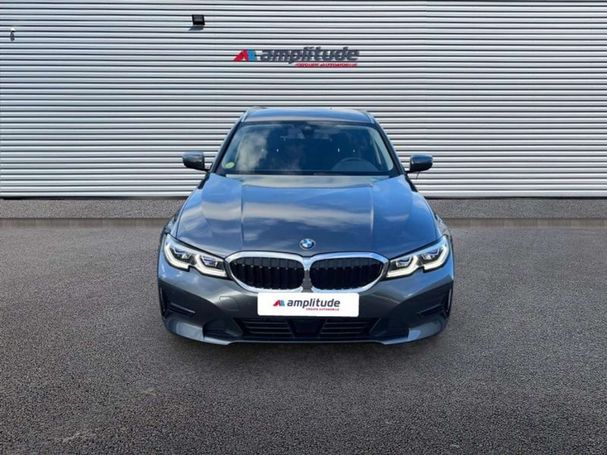 BMW 320 Touring xDrive 142 kW image number 3