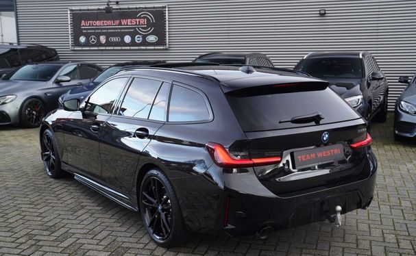 BMW 330e Touring M 215 kW image number 13