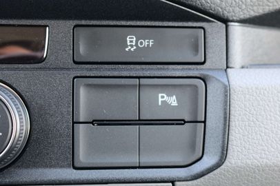 Car image 36