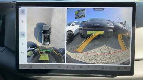 Car image 37