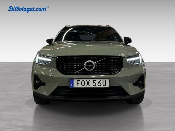 Volvo XC40 B3 Plus Dark 120 kW image number 6