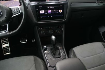 Car image 37