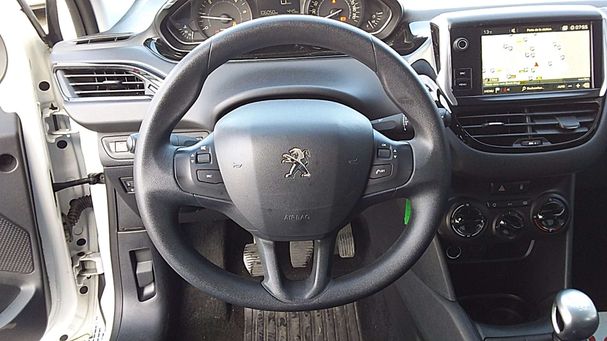 Peugeot 208 100 74 kW image number 15