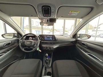 Car image 11