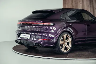 Car image 33