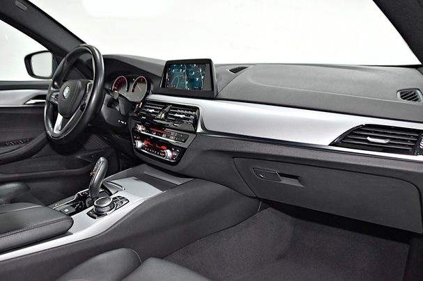 BMW 520d Touring 140 kW image number 9