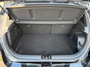Car image 49