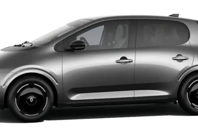 Car image 4