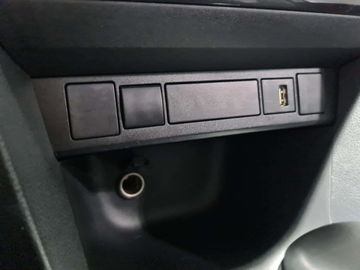 Car image 30