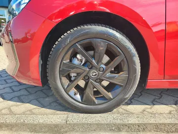 Car image 23