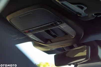 Car image 39
