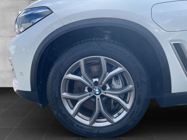 BMW X5 45e xDrive 290 kW image number 20