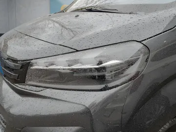 Car image 23