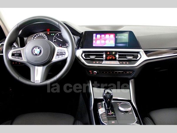 BMW 320i Touring 135 kW image number 15