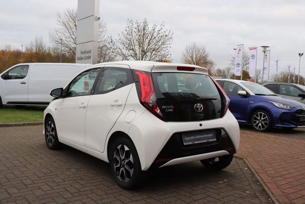 Toyota Aygo 53 kW image number 2