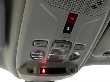 Car image 35