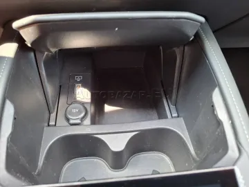 Car image 39