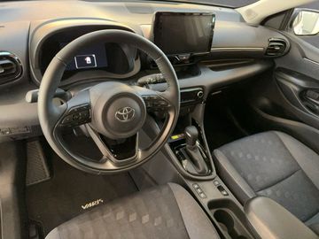 Car image 11