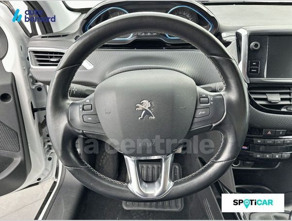 Peugeot 2008 BlueHDi 100 Allure 75 kW image number 16