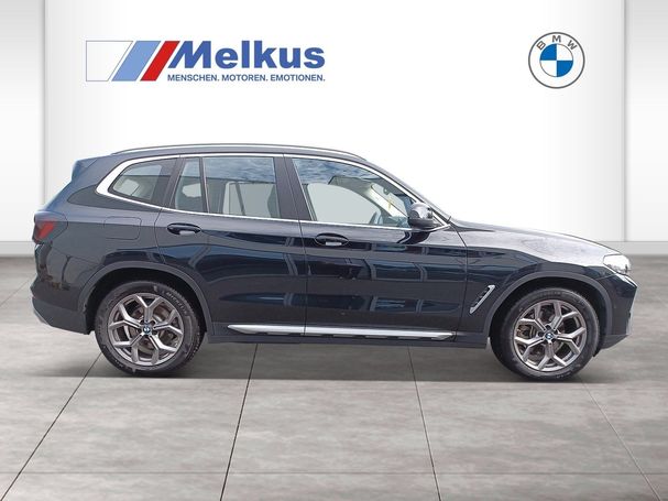 BMW X3 xDrive20i 135 kW image number 3