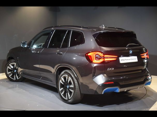 BMW iX3 M Sport Inspiring 213 kW image number 8