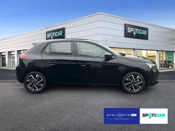 Car image 4