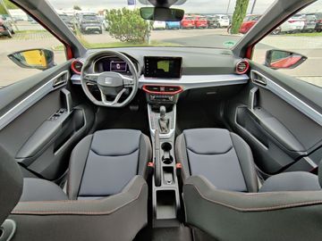 Car image 11