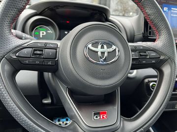 Car image 24