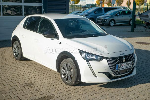 Peugeot e-208 100 kW image number 11