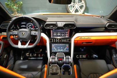 Car image 26