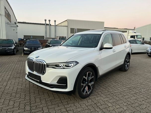 BMW X7 xDrive 195 kW image number 1