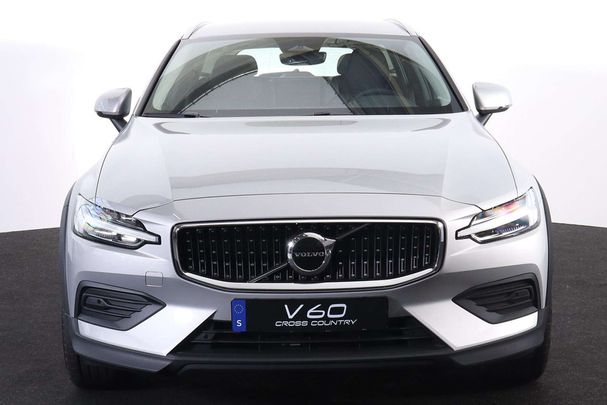 Volvo V60 Cross Country AWD B5 184 kW image number 3