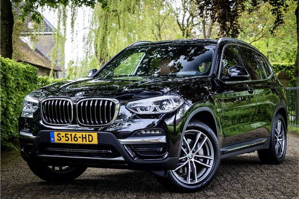 BMW X3 xDrive30e Sport 216 kW image number 1