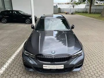 Car image 38