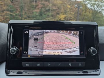 Car image 23