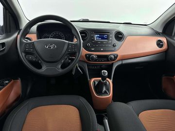 Car image 11