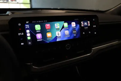 Car image 28