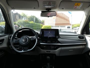 Car image 12